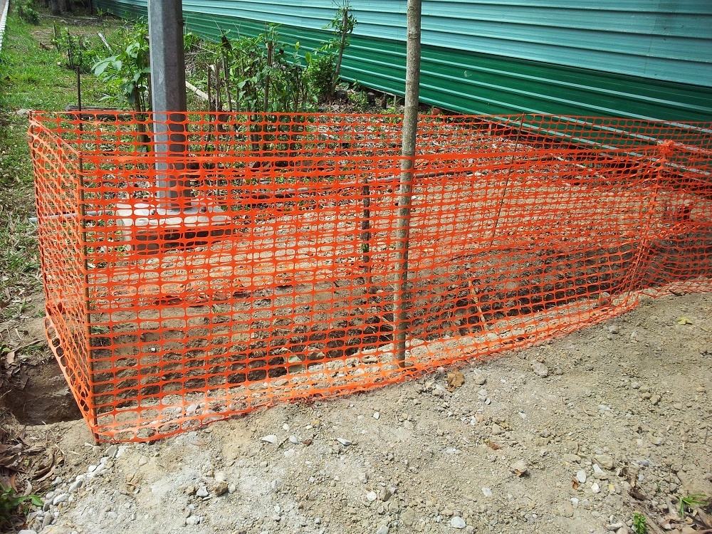 Super Tarps Safety Fence – HDPE Warning Barrier Mesh for Construction & Crowd Control